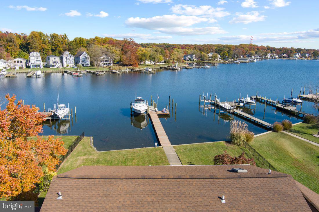 SENECA HARBOR - Residential