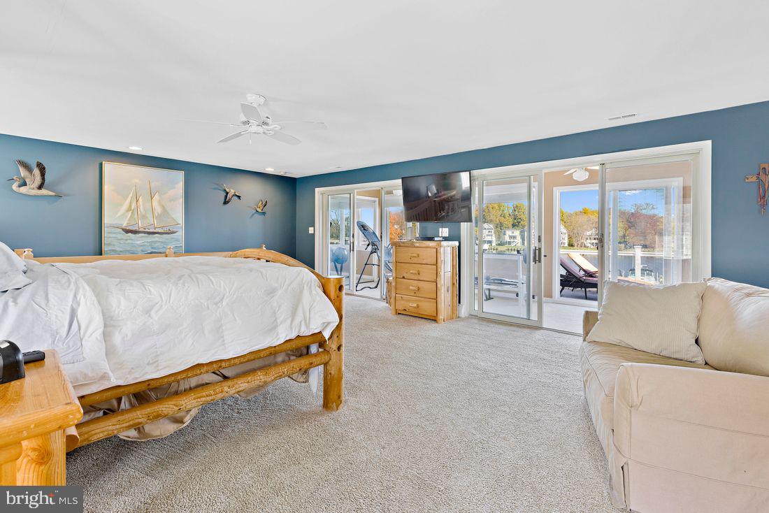 SENECA HARBOR - Residential