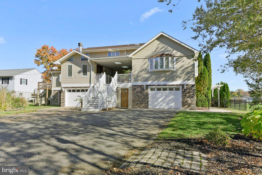 SENECA HARBOR - Residential