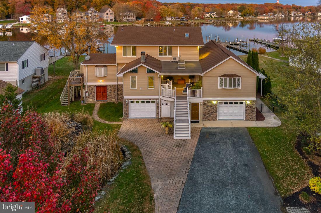 SENECA HARBOR - Residential