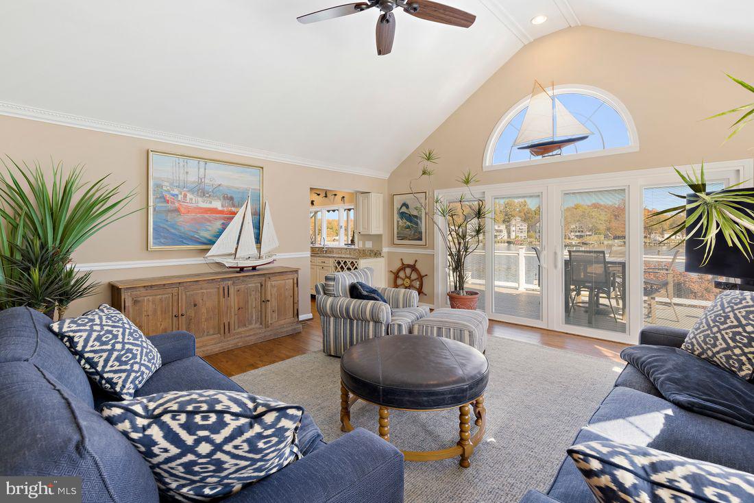 SENECA HARBOR - Residential