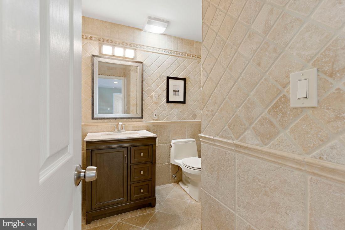 SENECA HARBOR - Residential