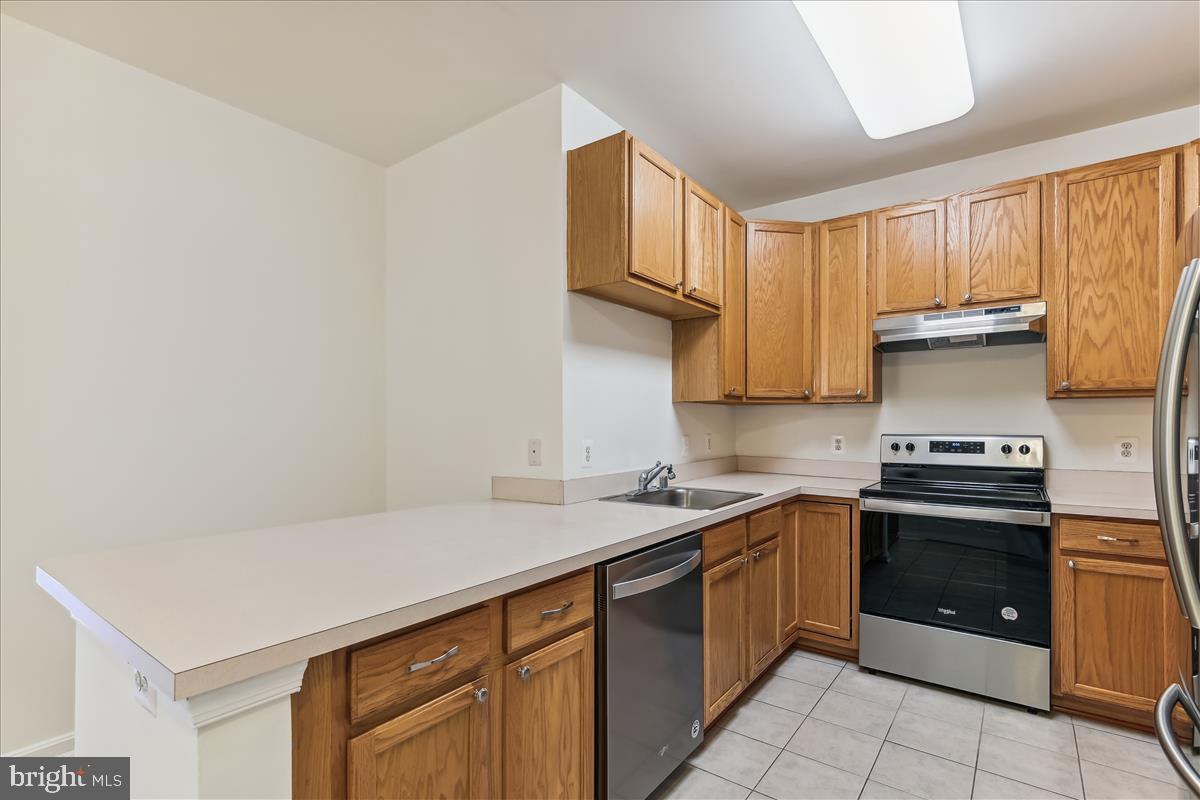 VILLAGE AT WAUGH CHAPEL - Residential