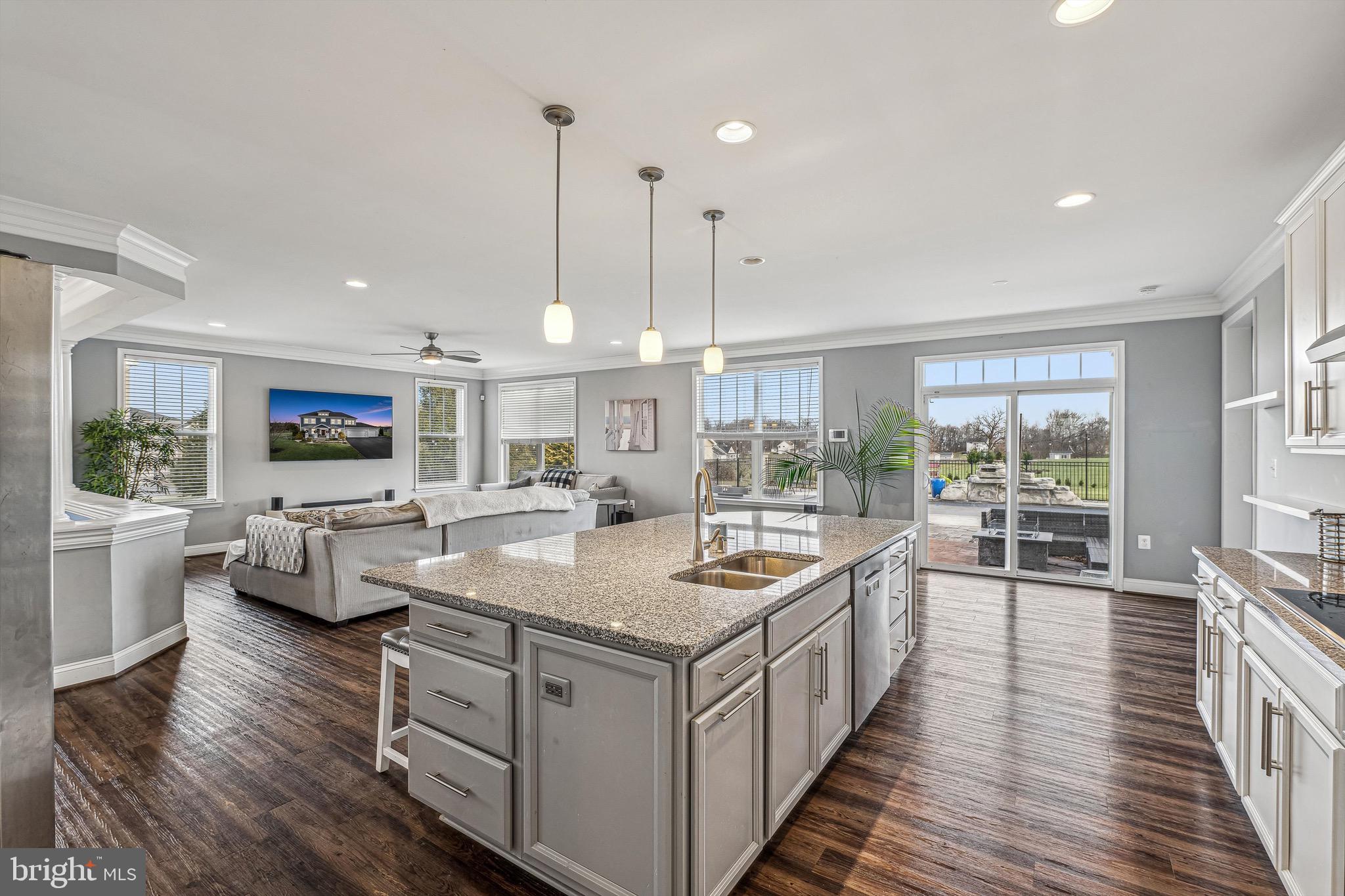 WILLOW RIDGE - Residential