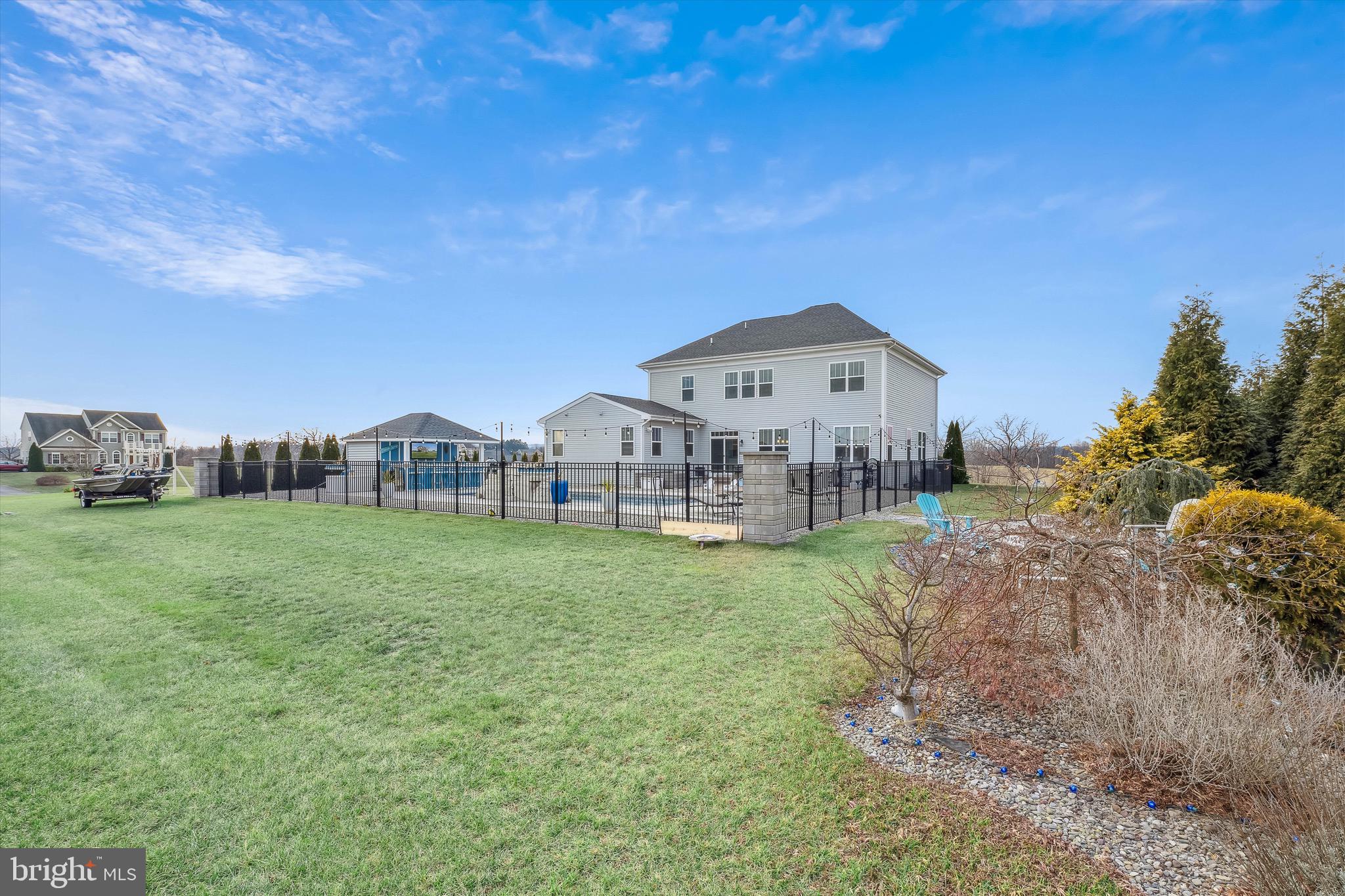 WILLOW RIDGE - Residential