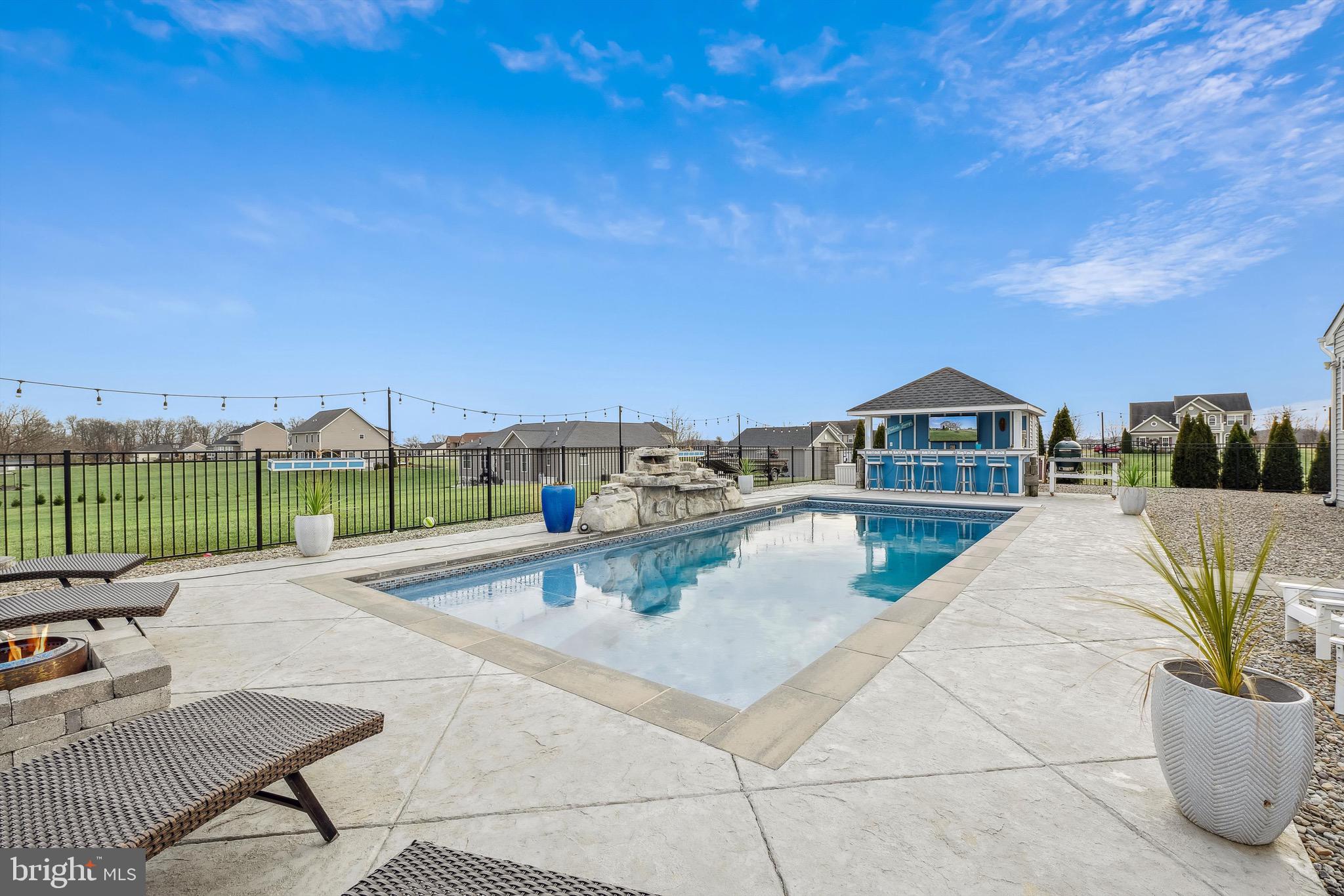 WILLOW RIDGE - Residential