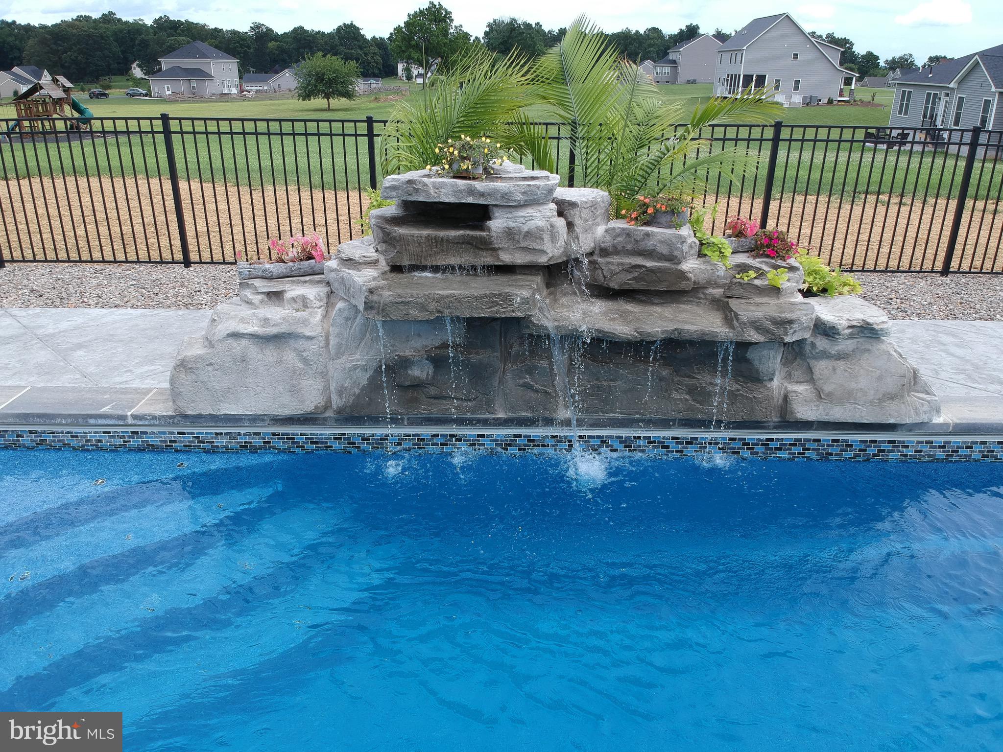 WILLOW RIDGE - Residential