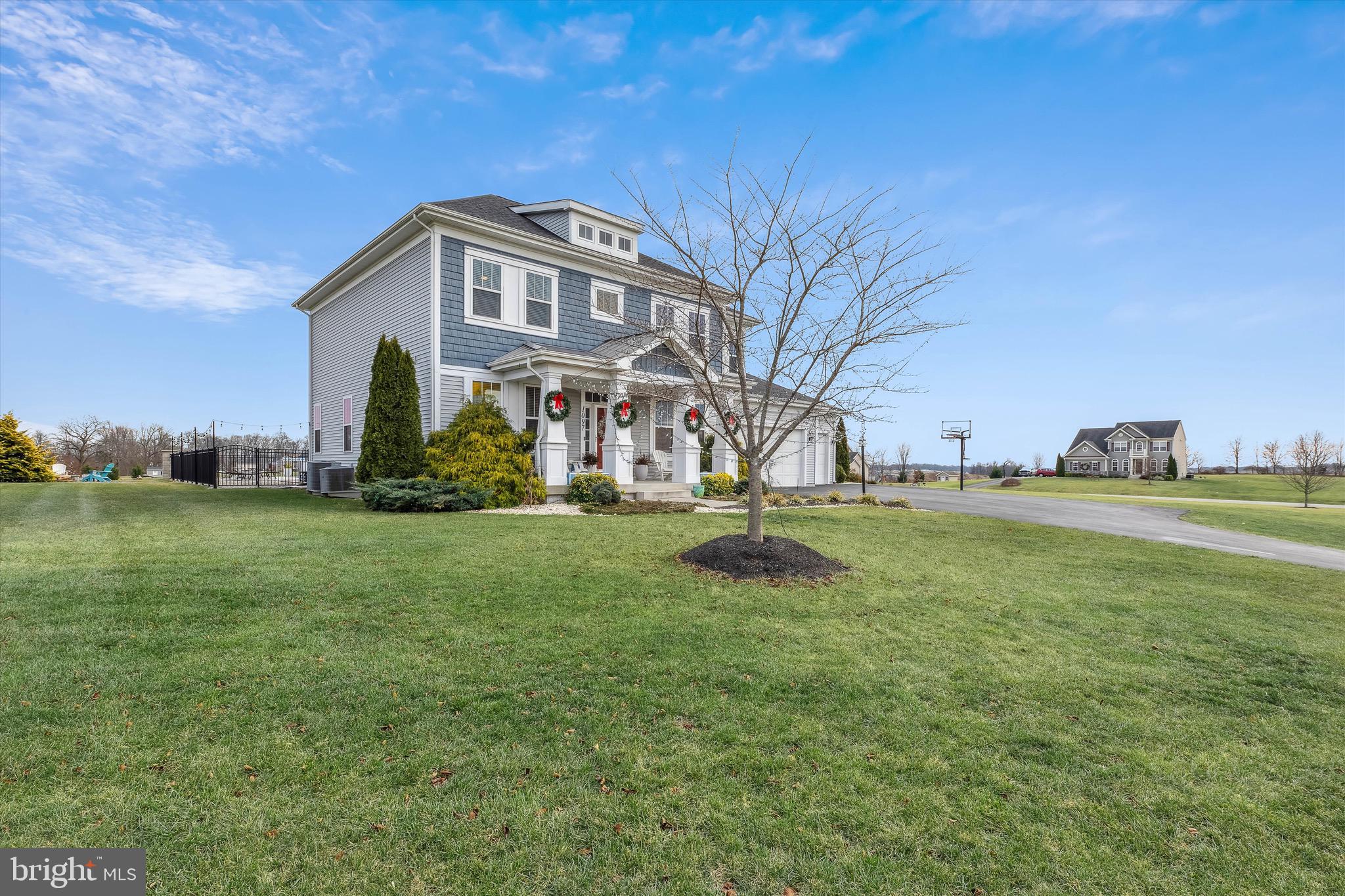 WILLOW RIDGE - Residential