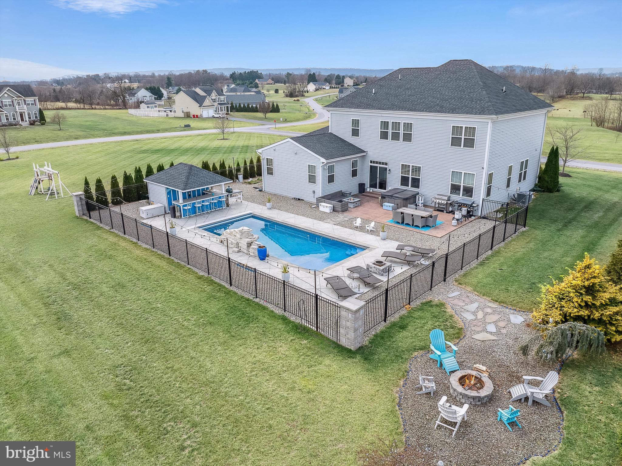 WILLOW RIDGE - Residential