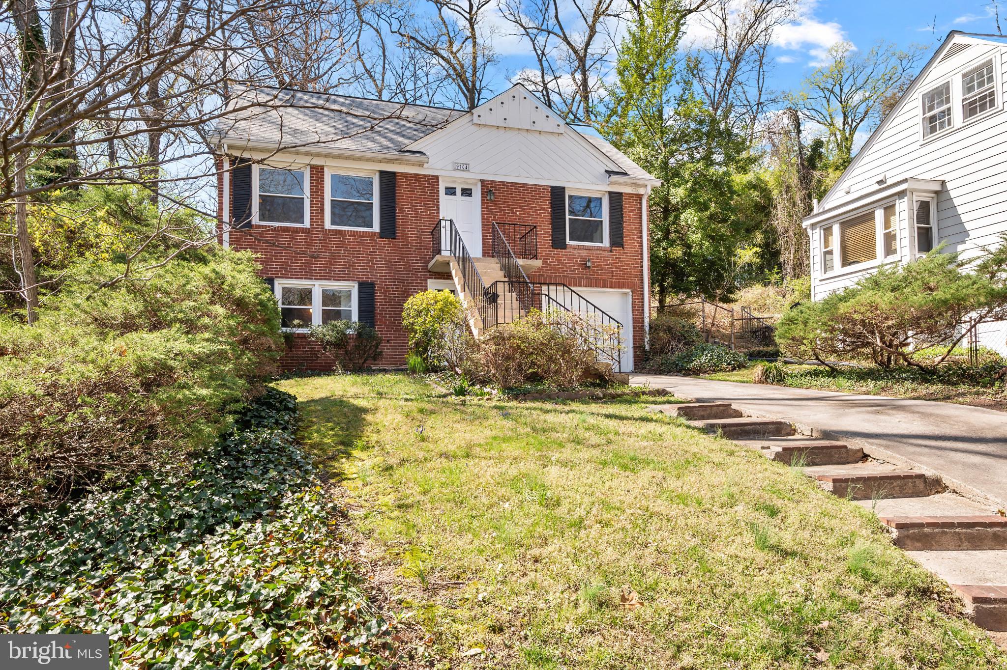 NORTH HILLS - Residential