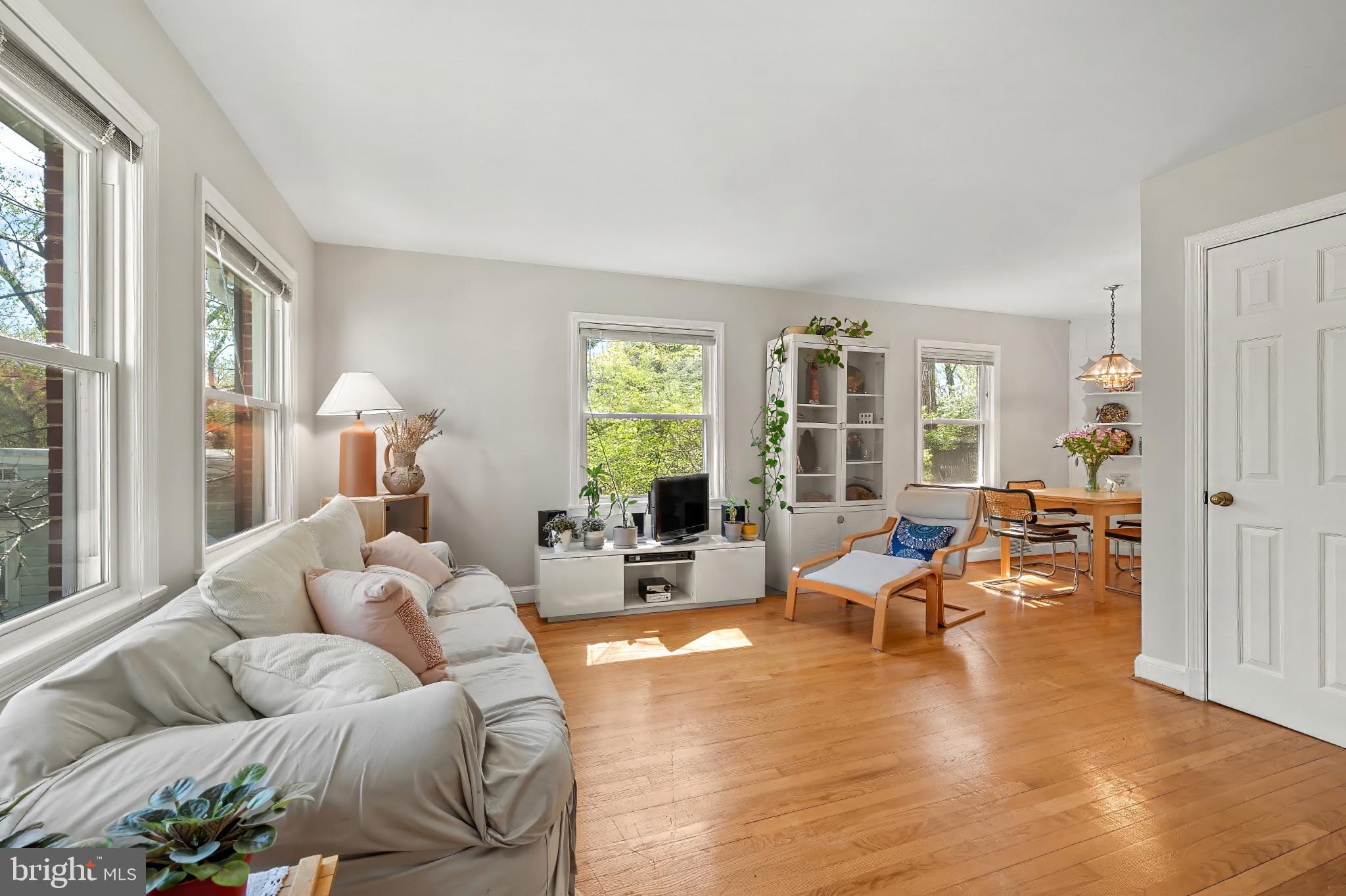 NORTH HILLS - Residential