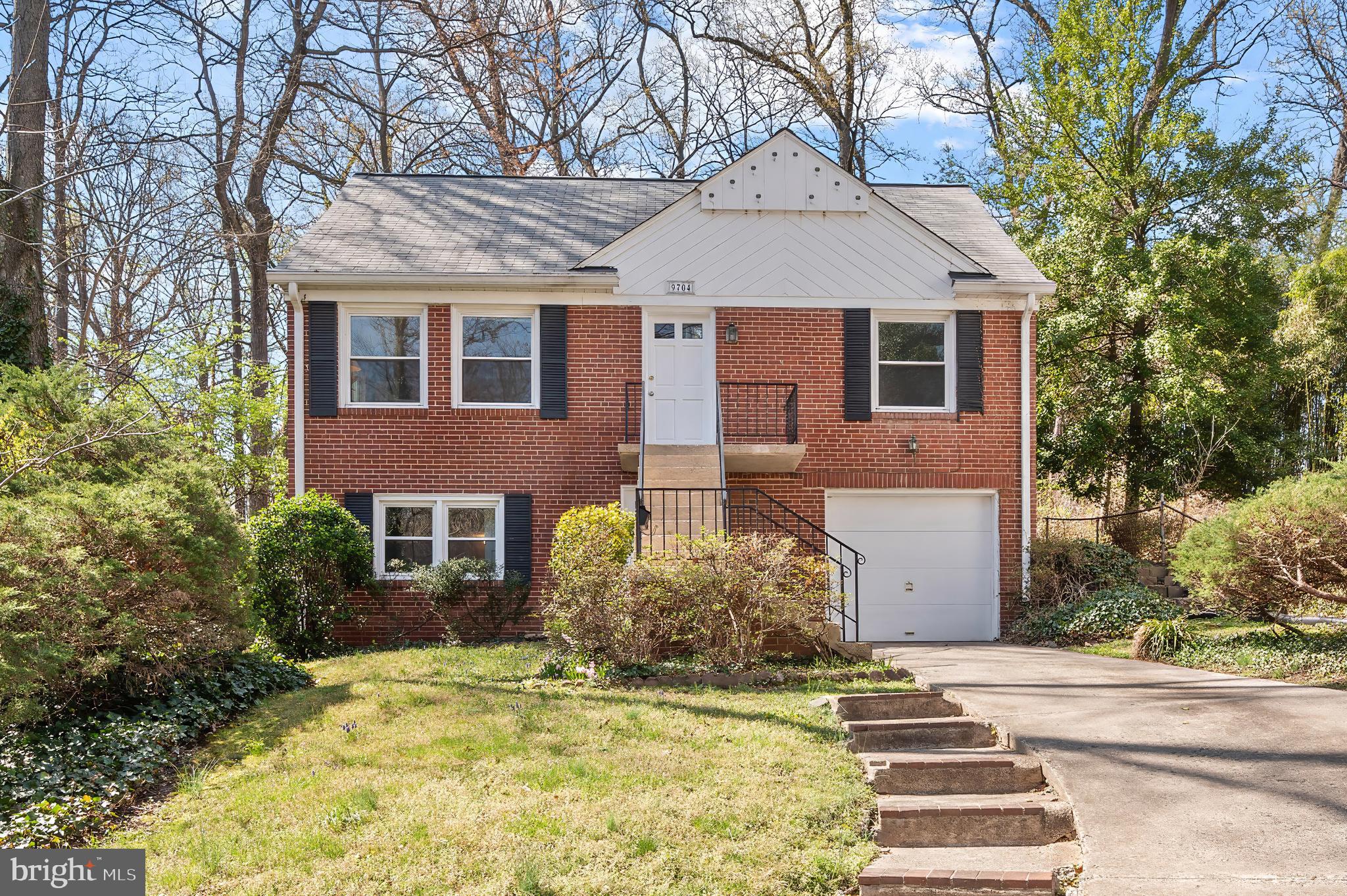 NORTH HILLS - Residential