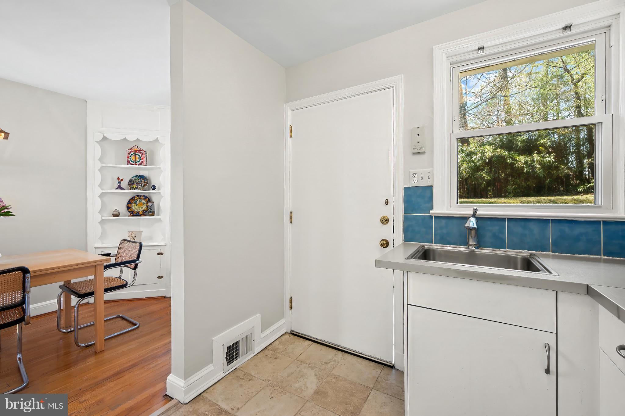 NORTH HILLS - Residential