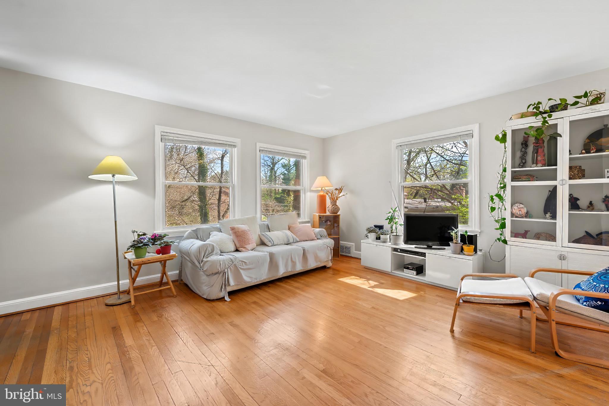 NORTH HILLS - Residential