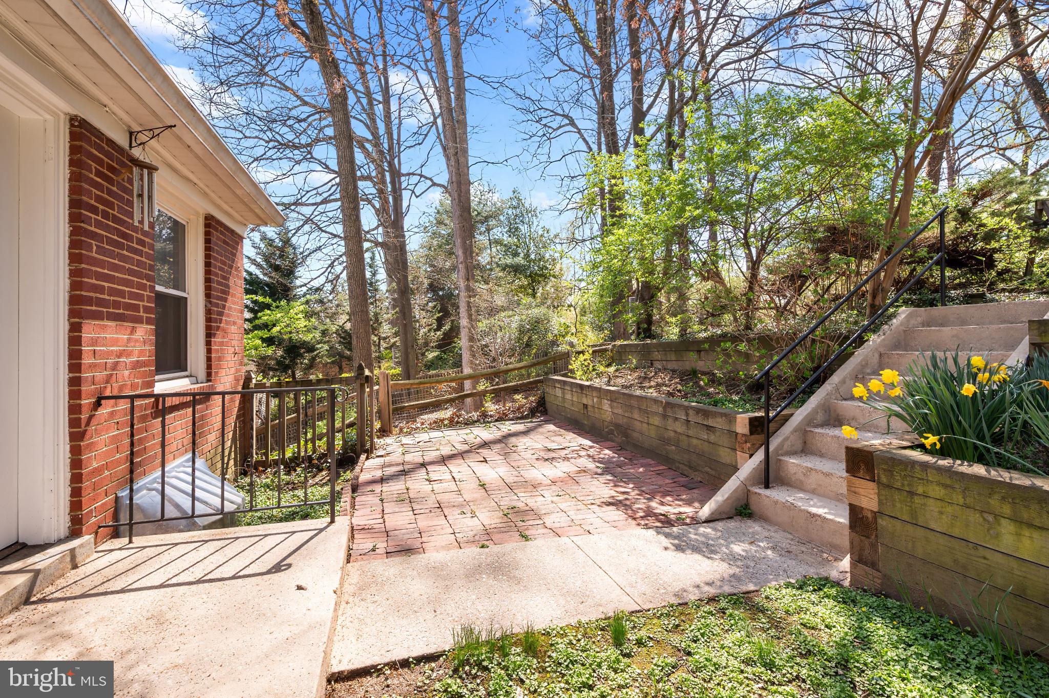 NORTH HILLS - Residential