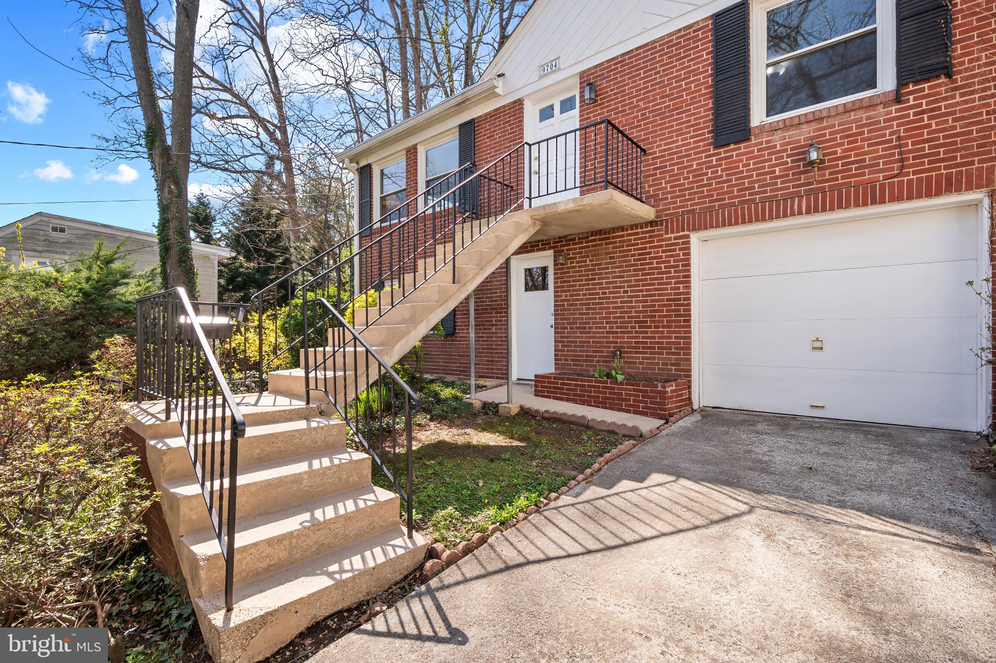 NORTH HILLS - Residential