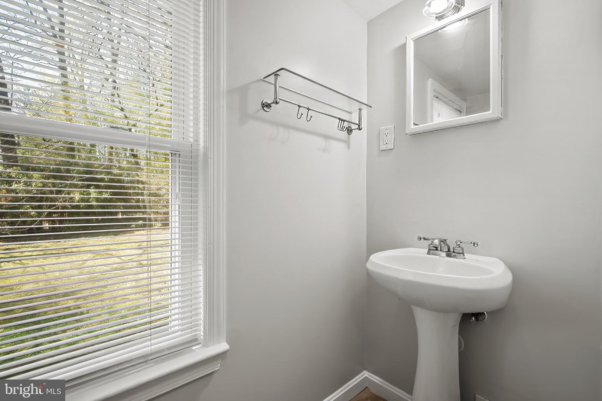 NORTH HILLS - Residential