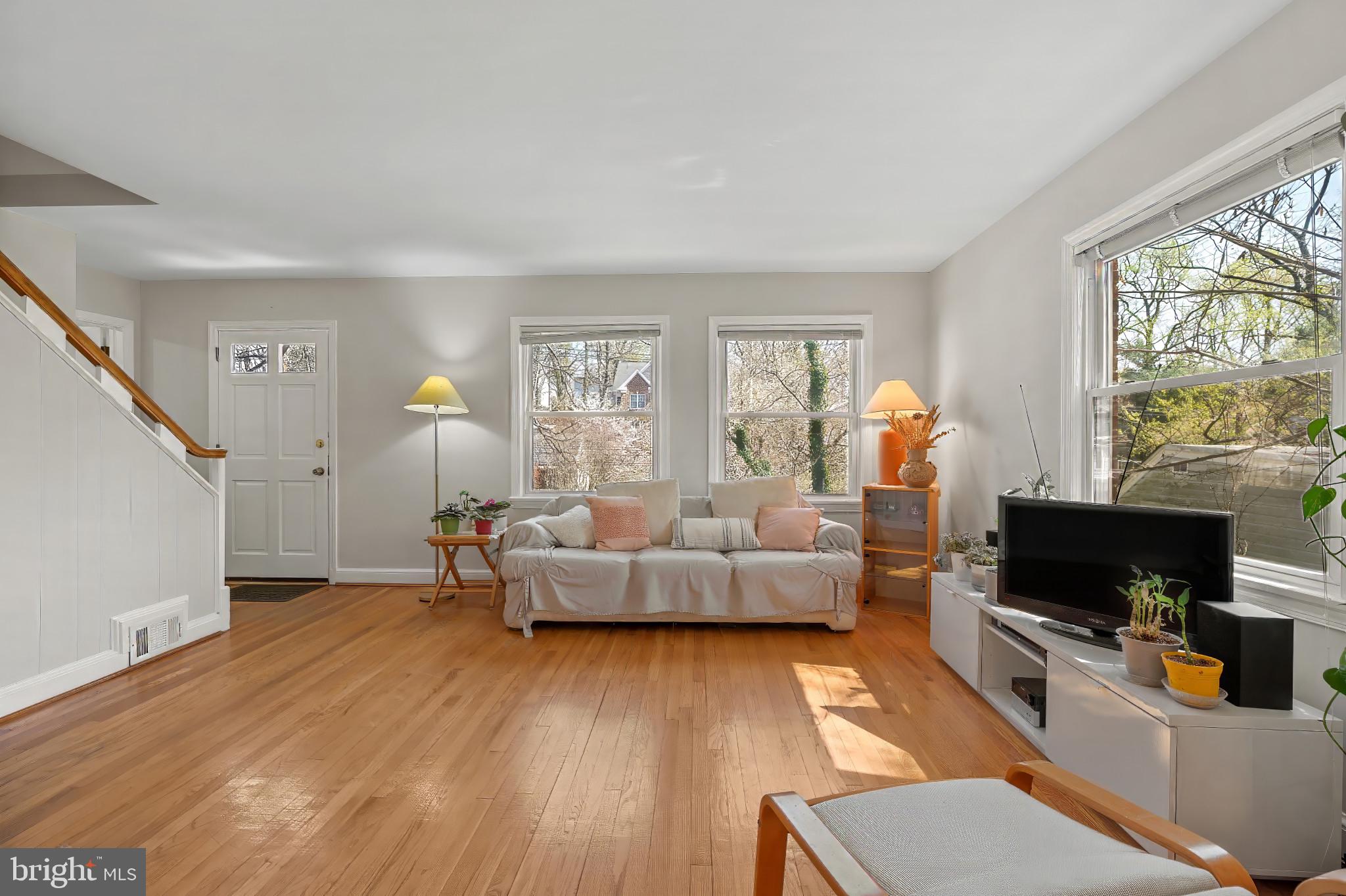 NORTH HILLS - Residential