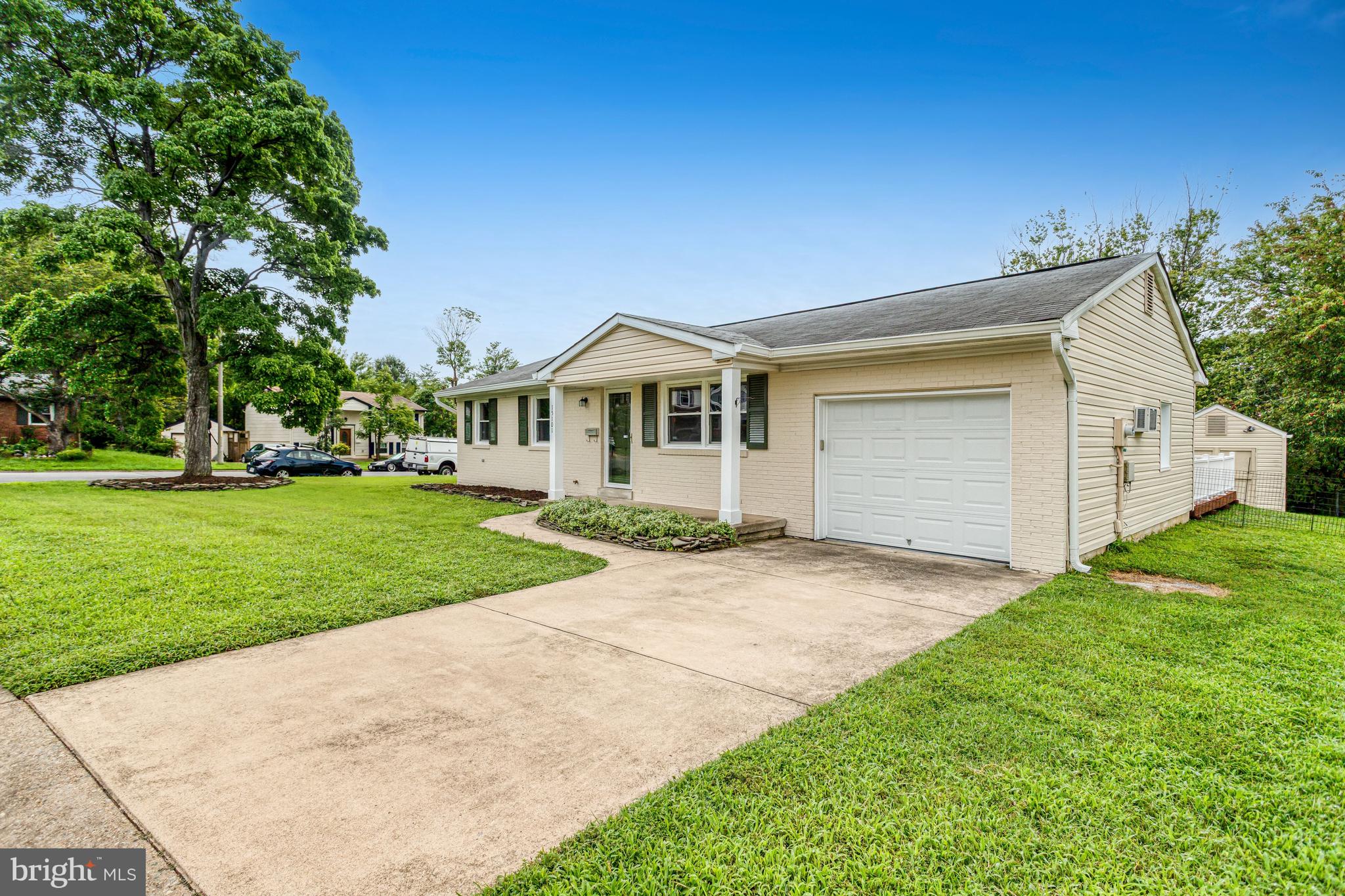 15101 CAMPBELL LANE
