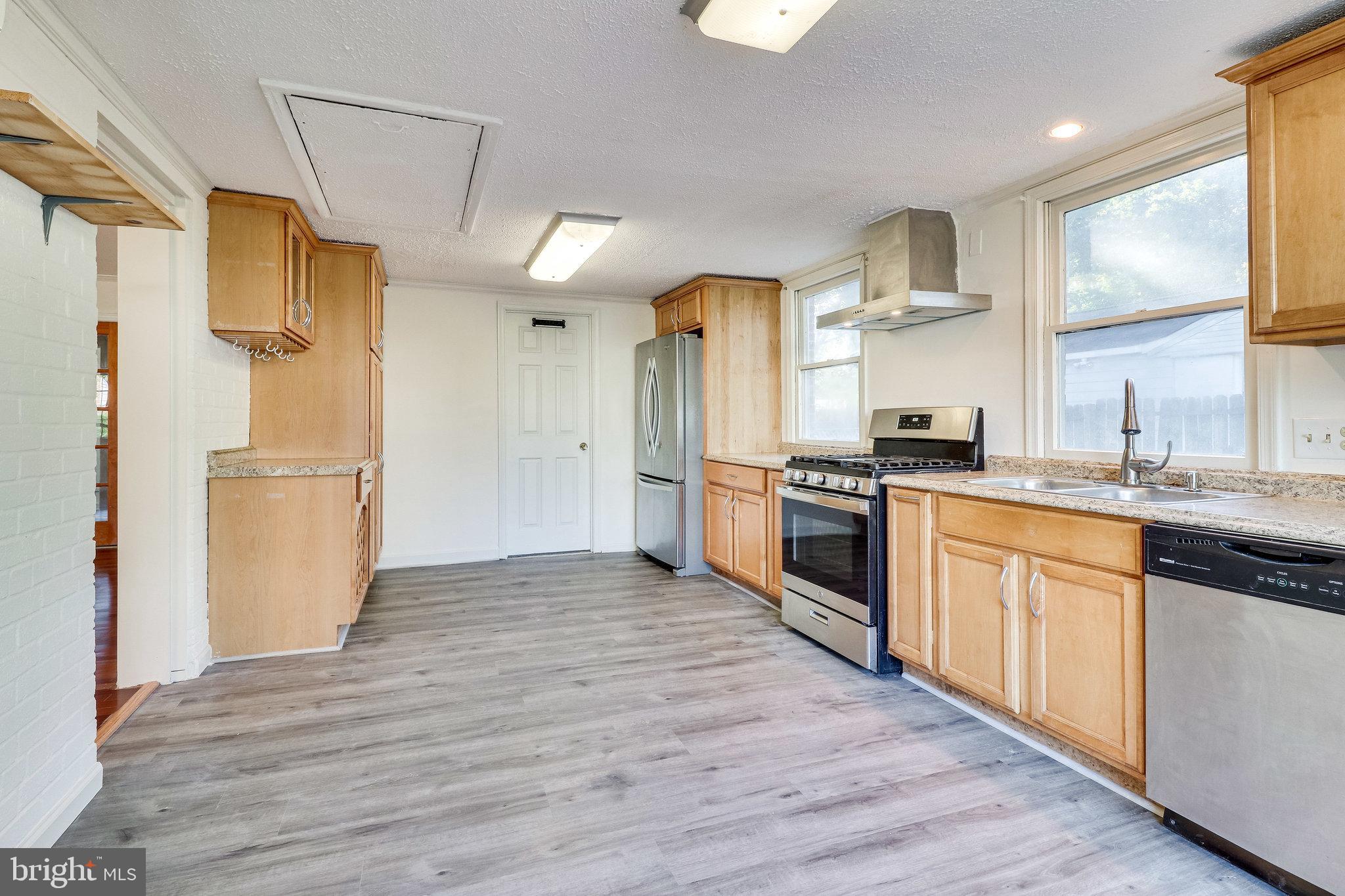 EDSALL PARK - Residential