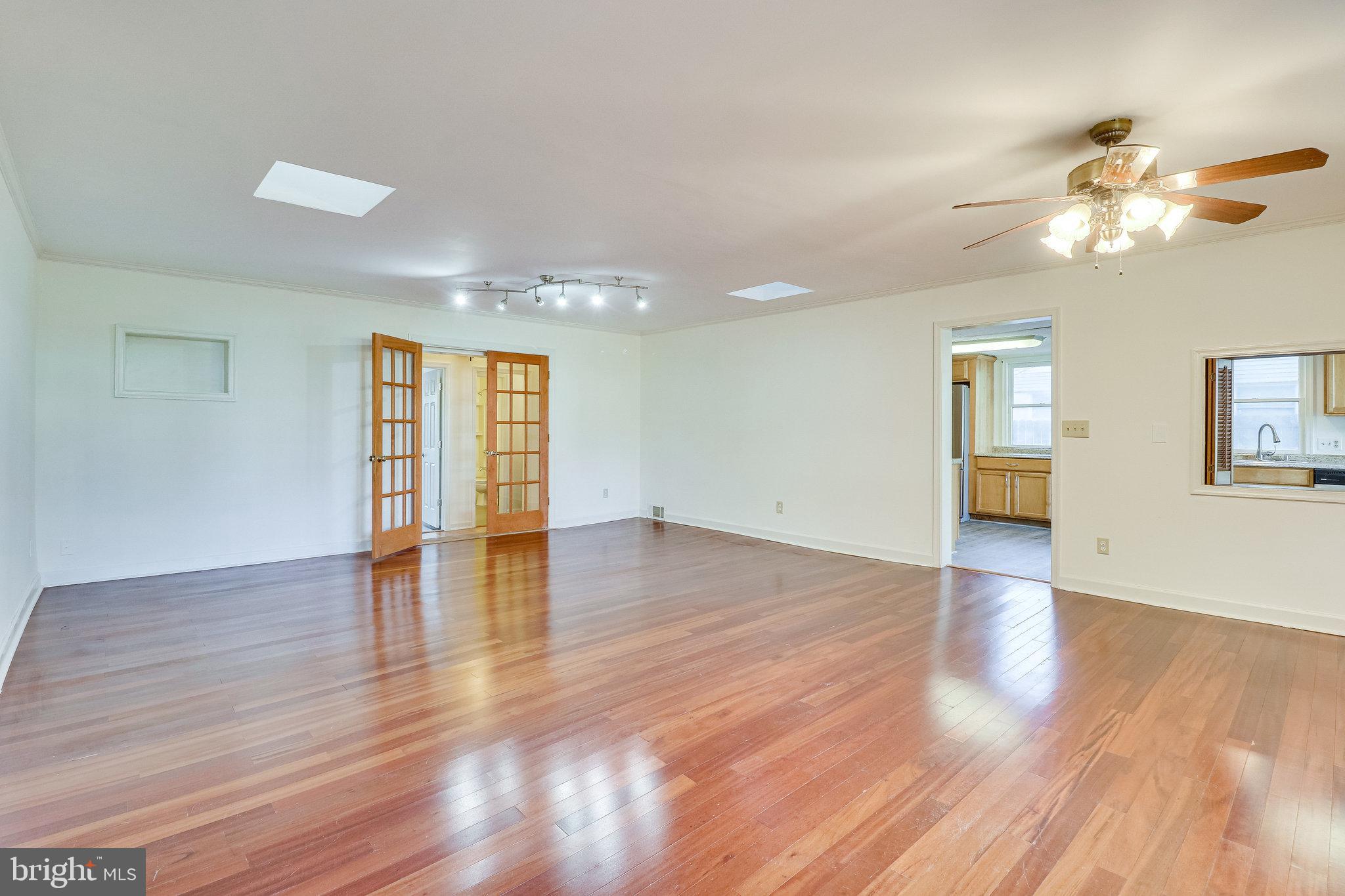 EDSALL PARK - Residential