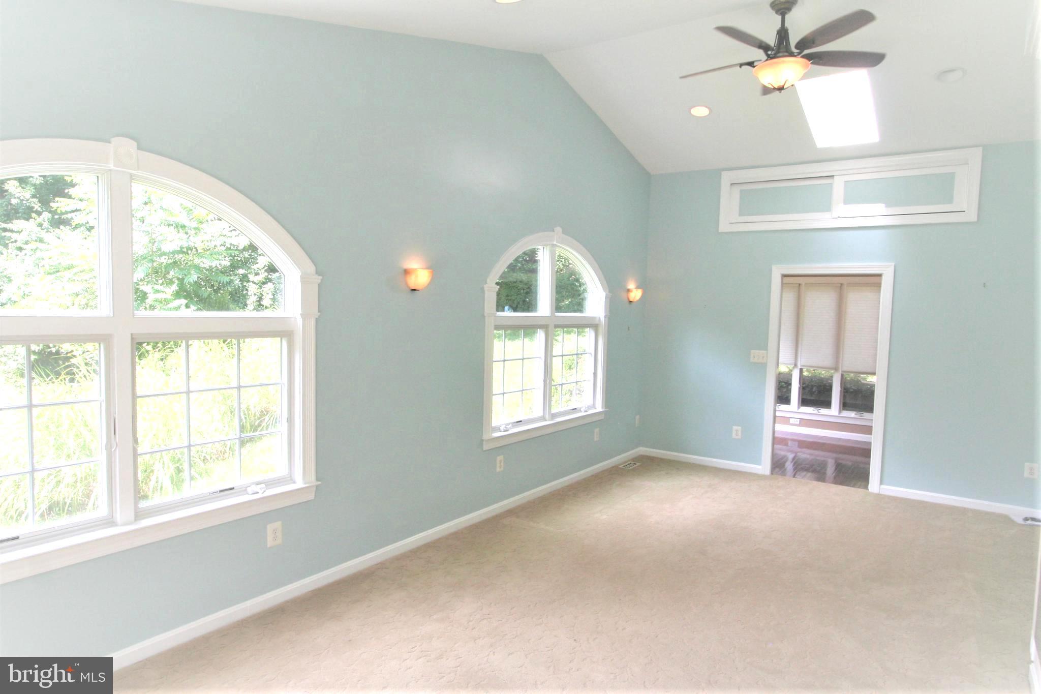 LONGFELLOW - Residential