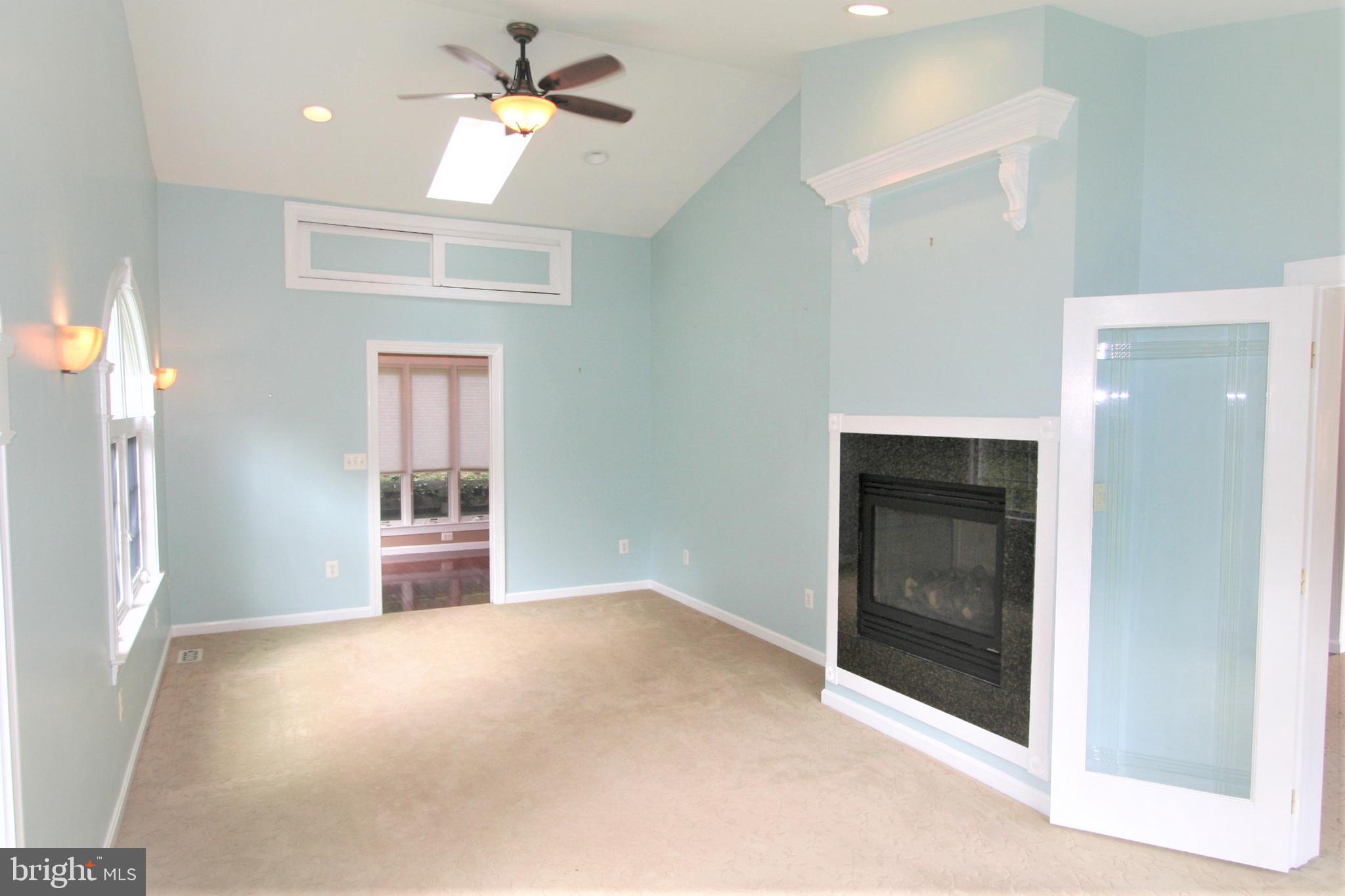 LONGFELLOW - Residential