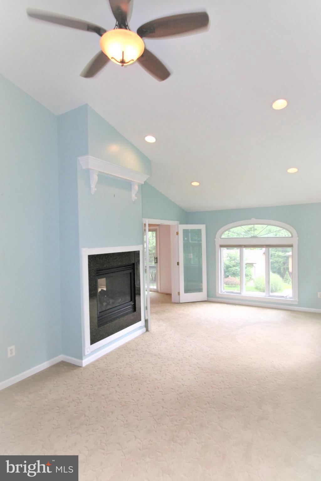 LONGFELLOW - Residential