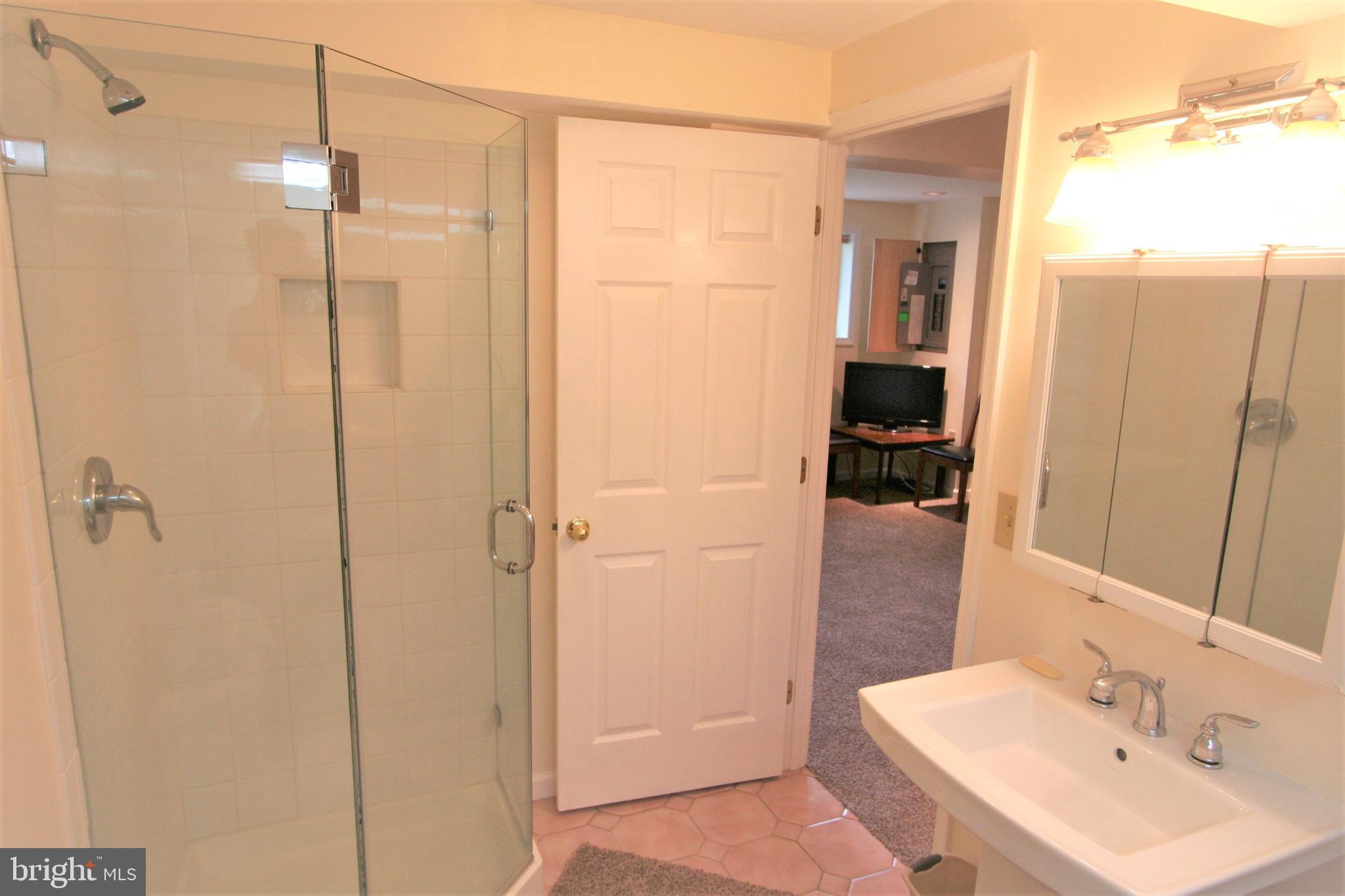 LONGFELLOW - Residential