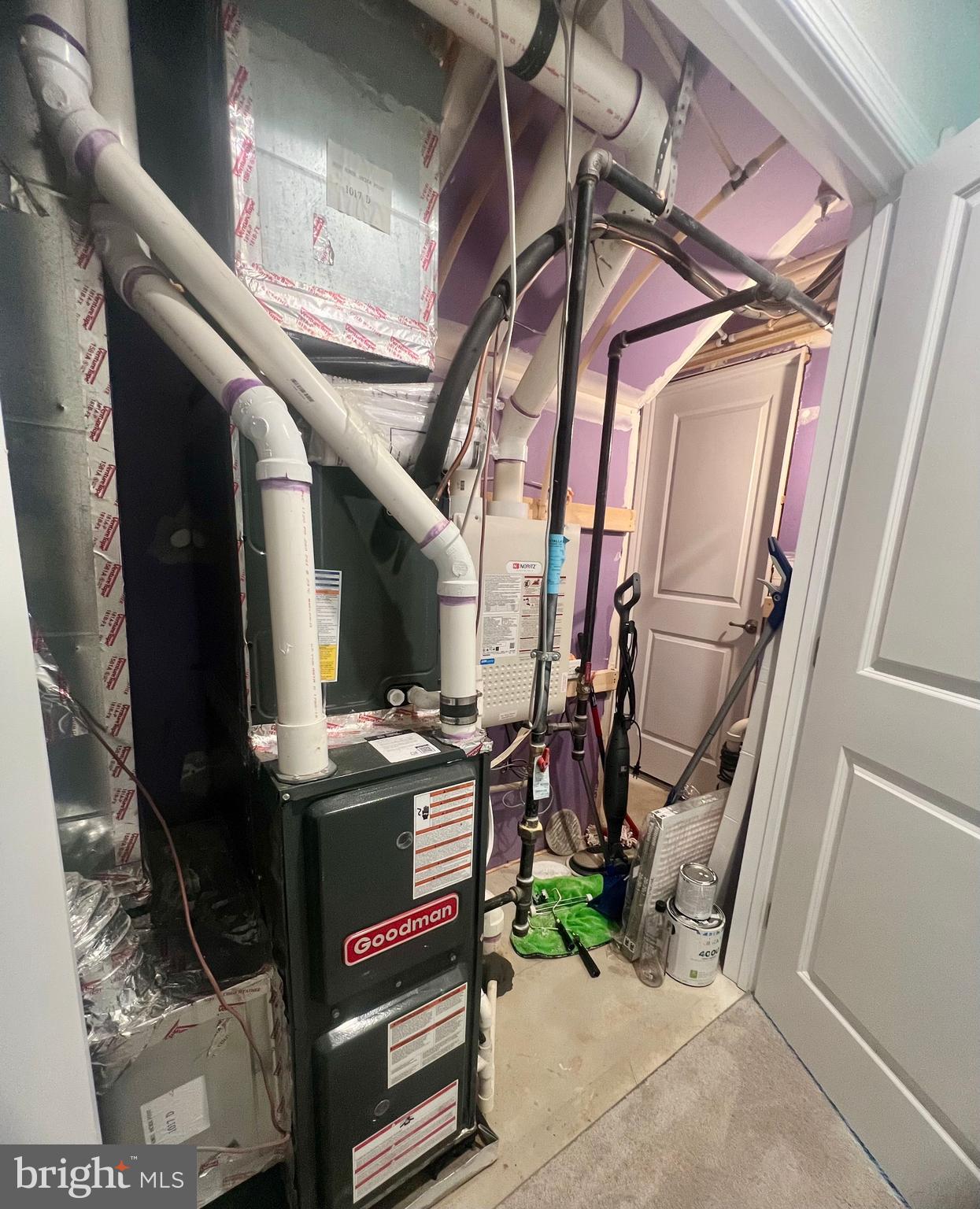 ANCHOR POINT - Residential