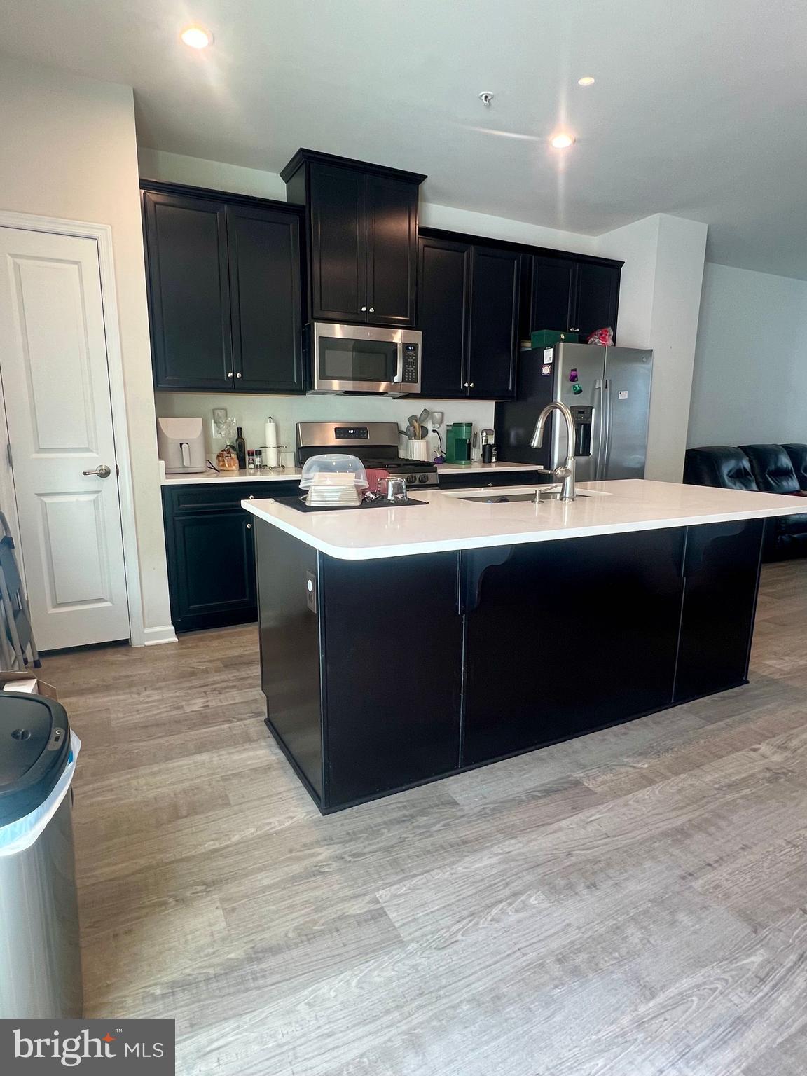 ANCHOR POINT - Residential