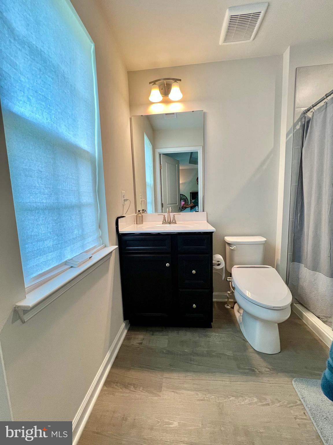 ANCHOR POINT - Residential