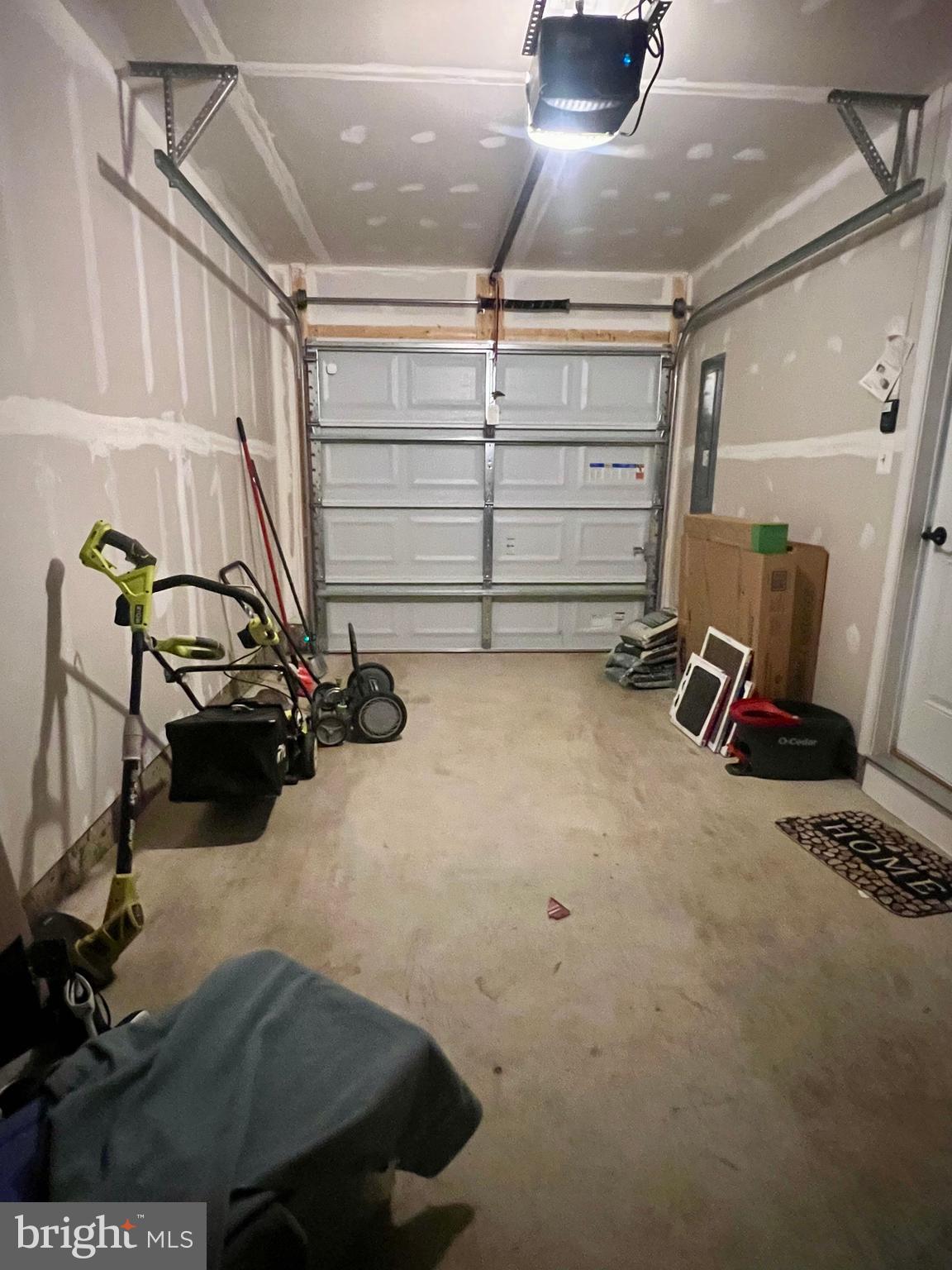 ANCHOR POINT - Residential