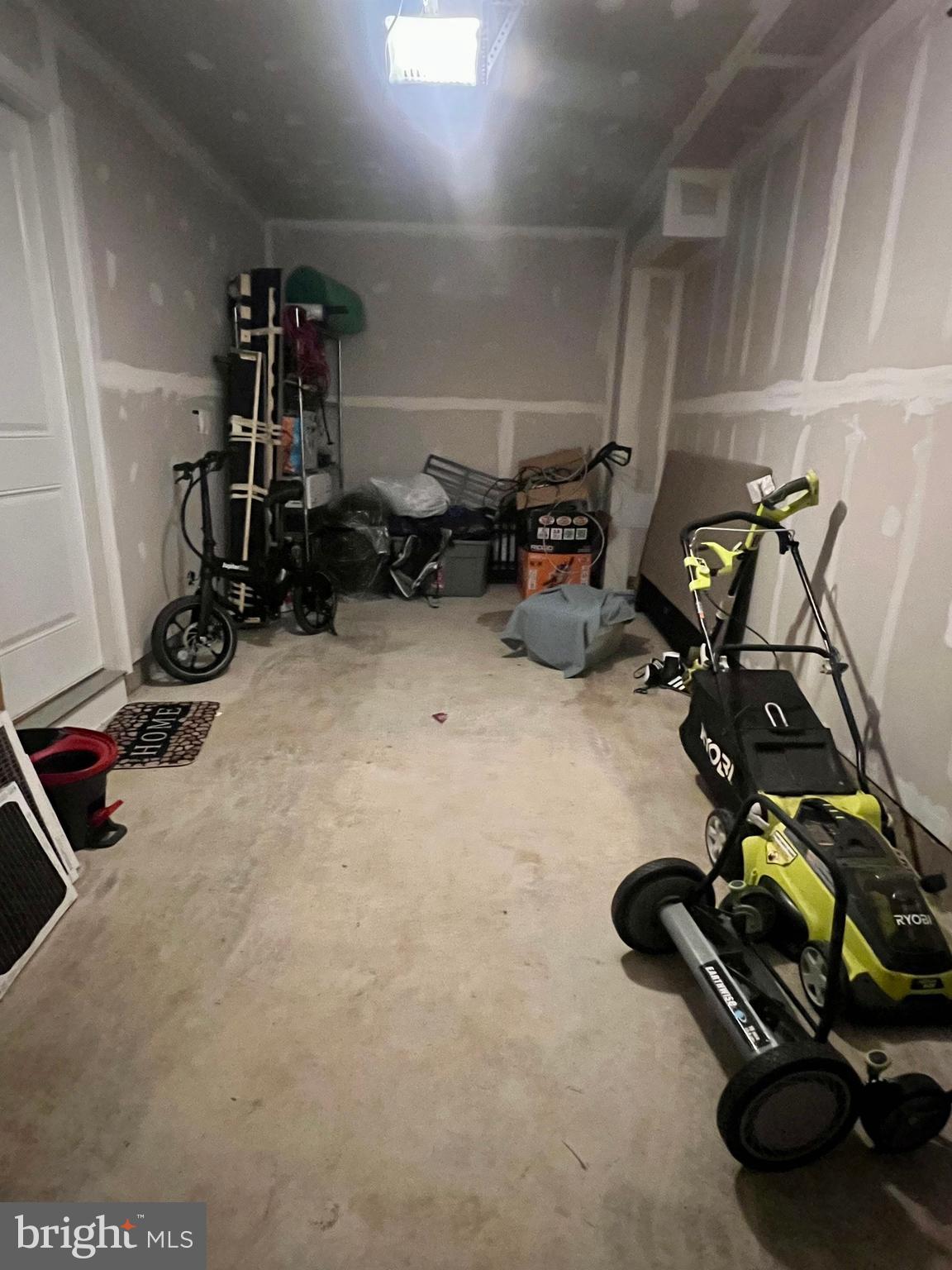 ANCHOR POINT - Residential