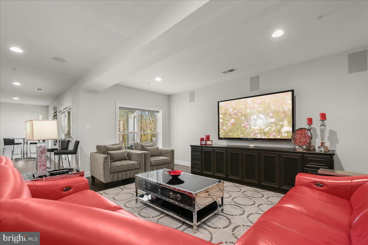 HIGHLAND RESERVE - Residential