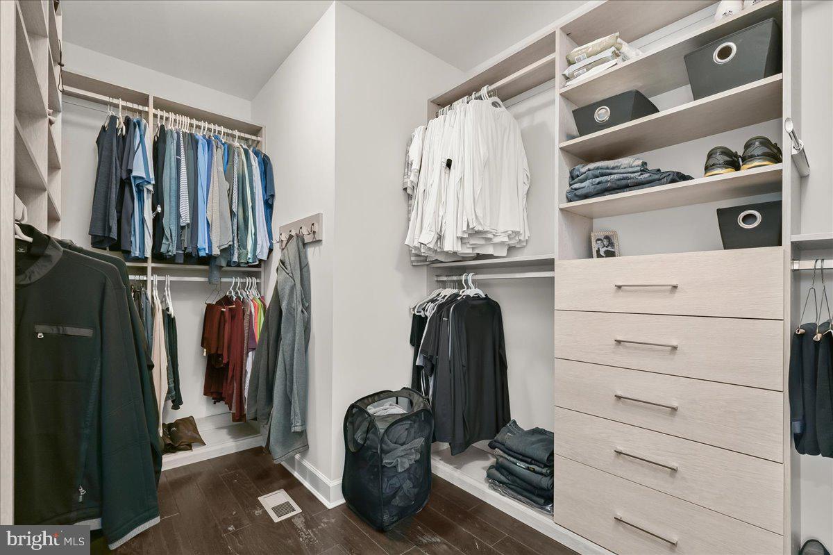 HIGHLAND RESERVE - Residential