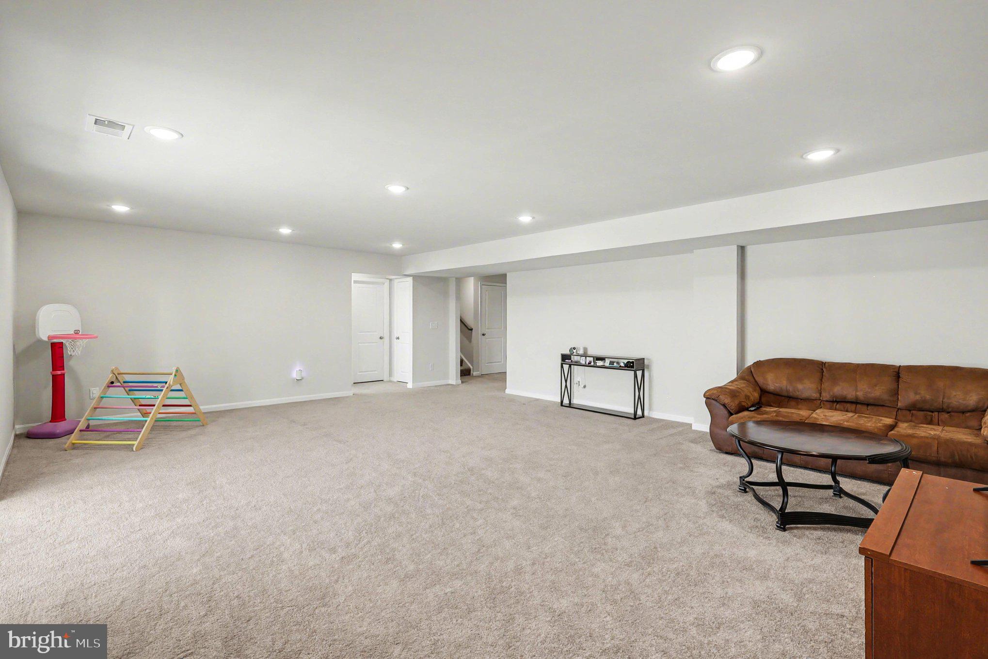 NEW POST ON THE RAPPAHANNOCK - Residential