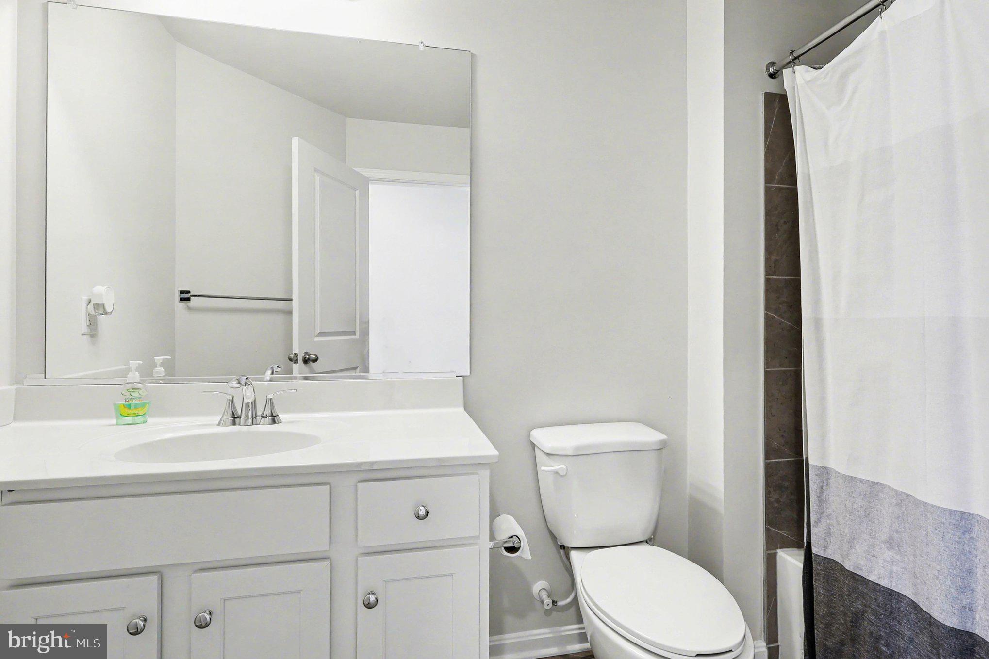 NEW POST ON THE RAPPAHANNOCK - Residential