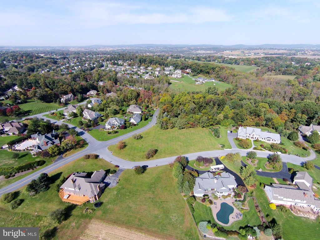 Photo of 7 SOUTHVIEW LN, LITITZ, PA 17543 (MLS # PALA135678)