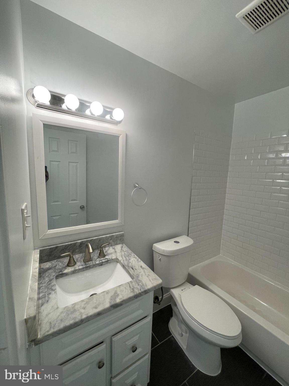 WILLOW HILLS- RESUB PARC - Residential