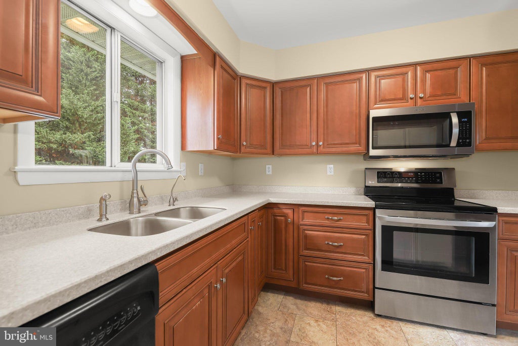 Photo of 1103 Holliday Lane, WESTMINSTER, MD 21157 (MLS # MDCR2029406)