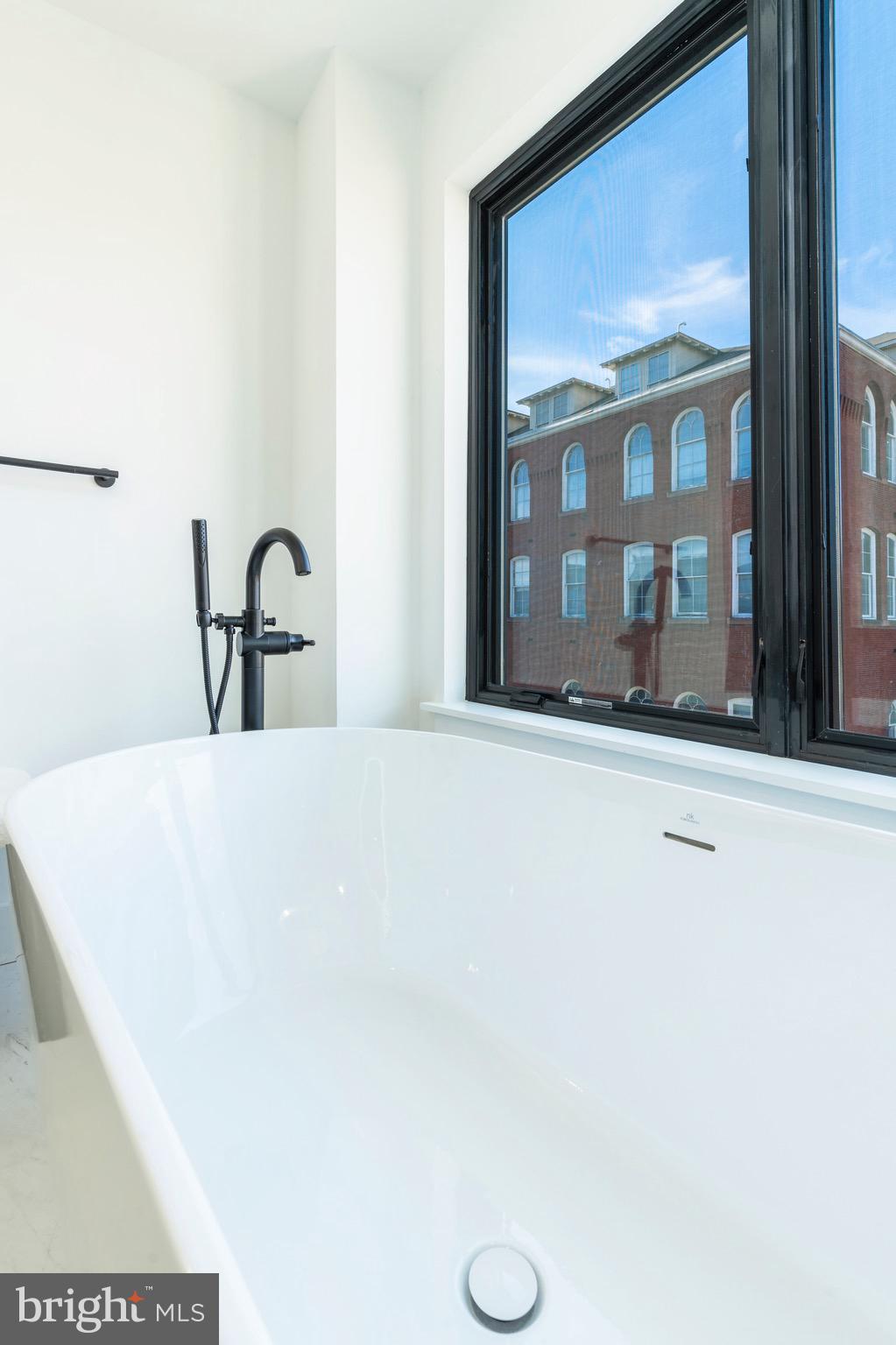 GRADUATE HOSPITAL - Residential