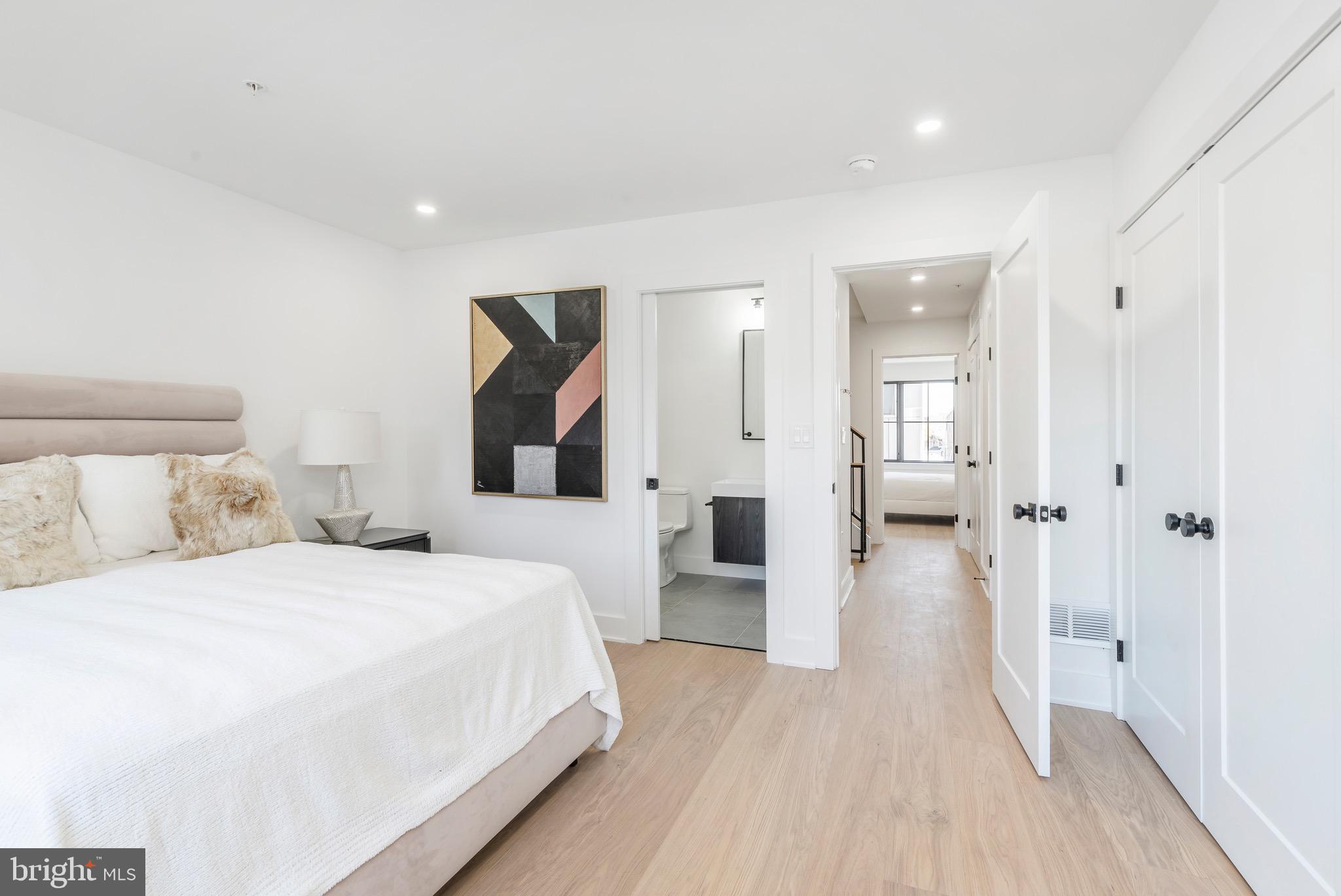 GRADUATE HOSPITAL - Residential