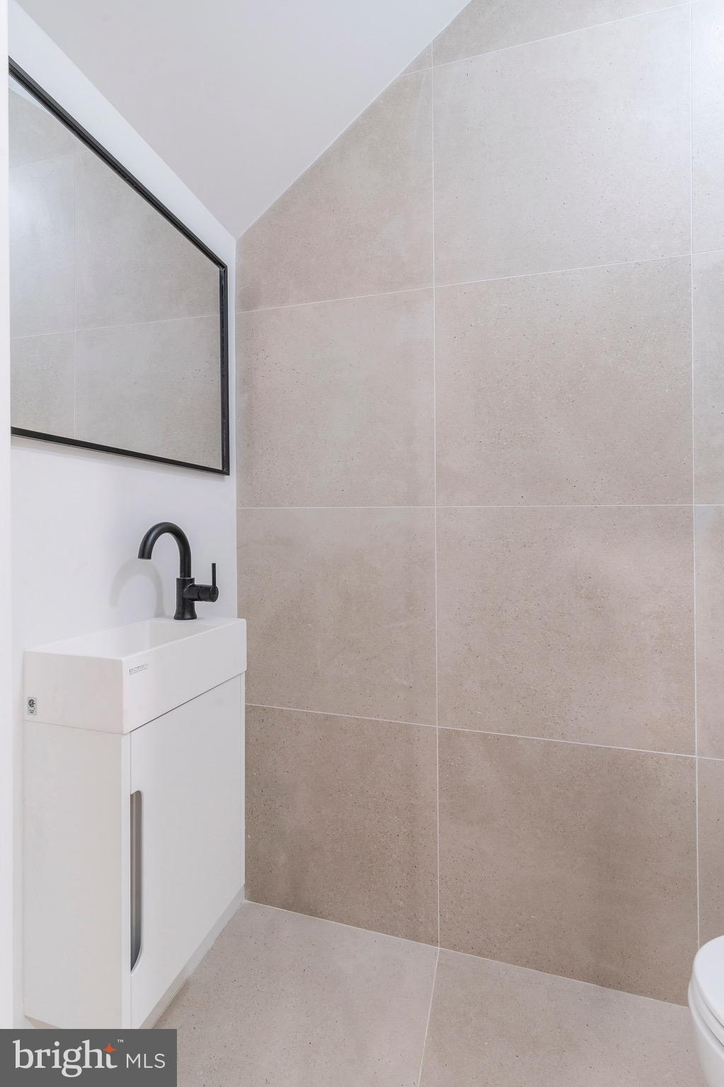 GRADUATE HOSPITAL - Residential