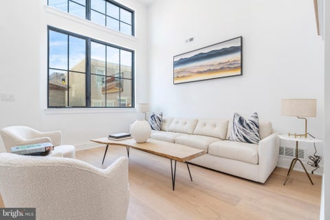 Townhouse For Sale - 920 S Bonsall Street<br/> PHILADELPHIA, PA 19146