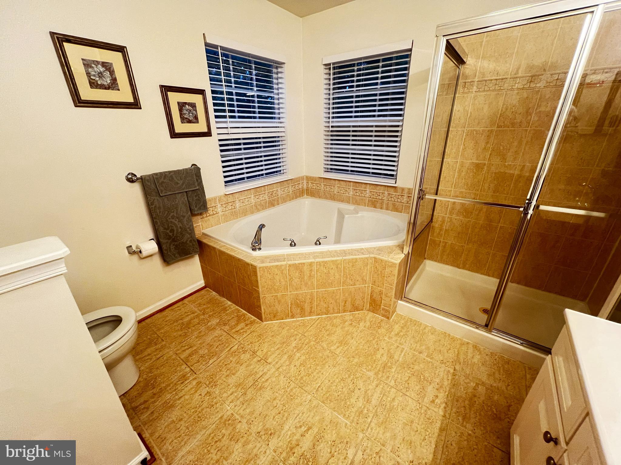 THE LANDINGS AT RIVER OAKS - Residential