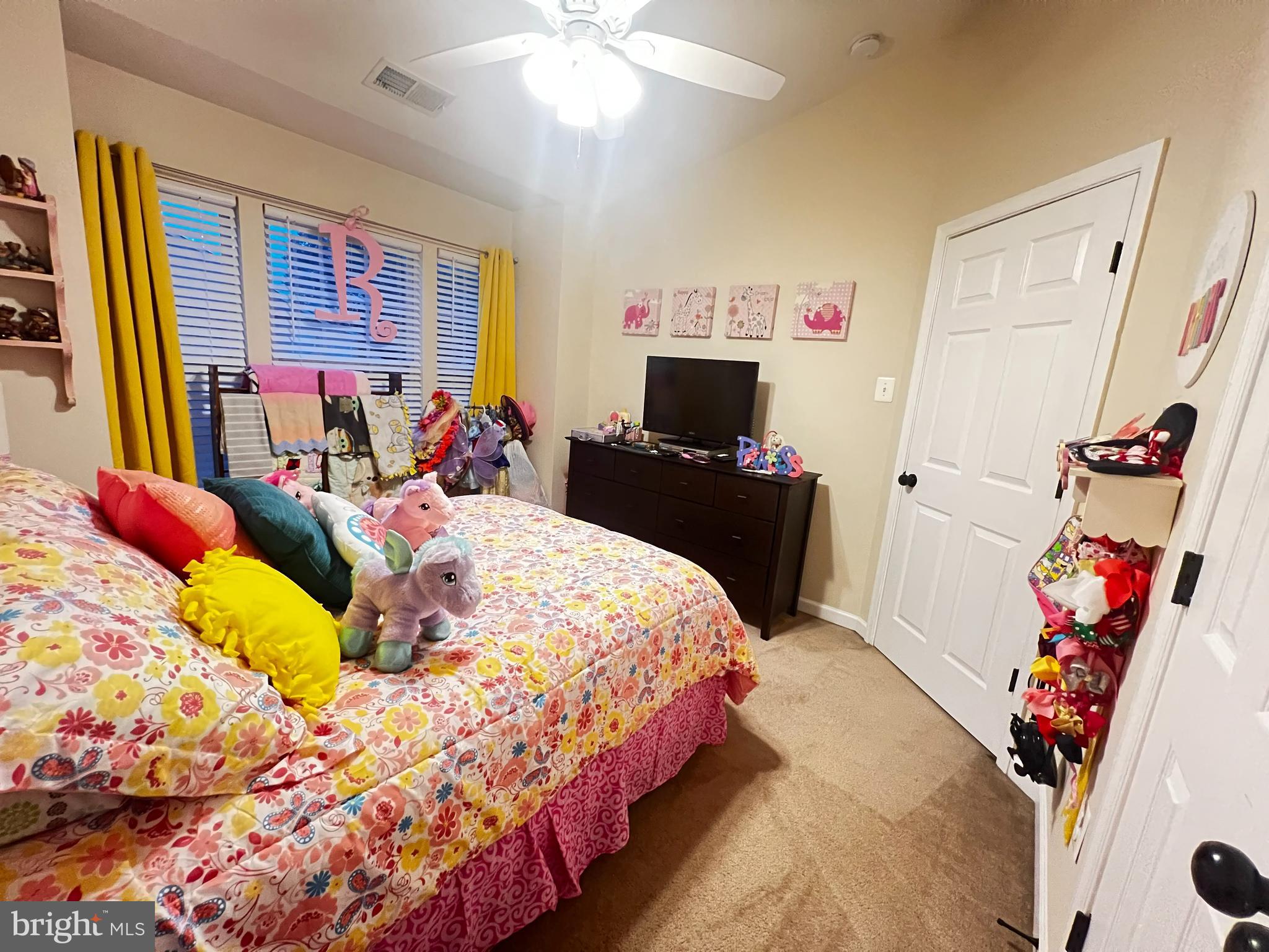 THE LANDINGS AT RIVER OAKS - Residential