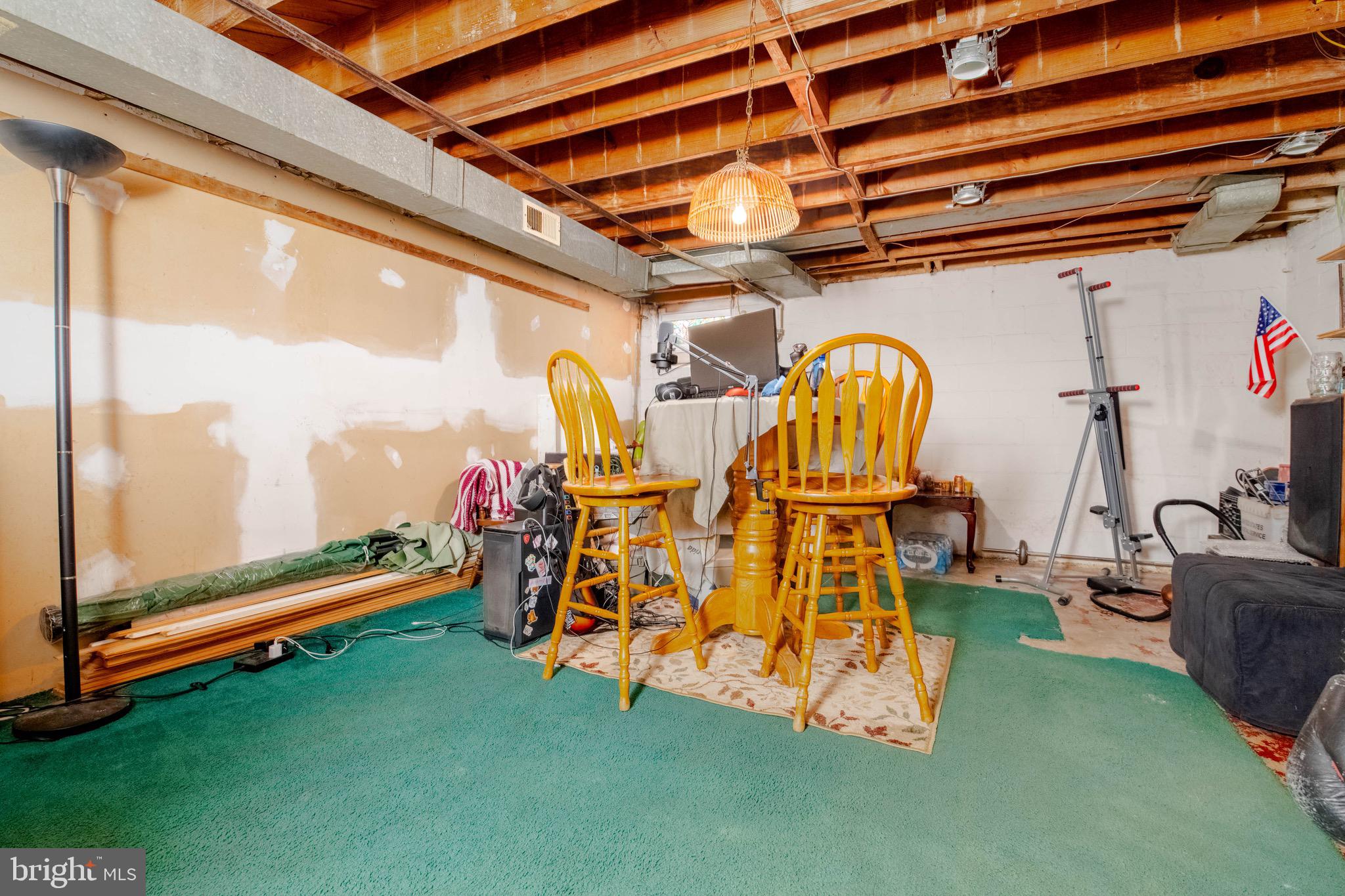 MIDDLESEX - Residential