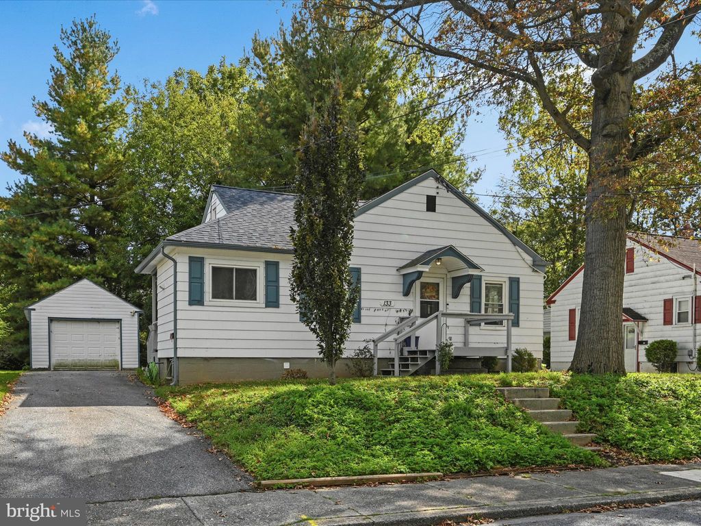 Photo of 133 E Mill Street, Manheim, PA 17545 (MLS # PALA2041976)