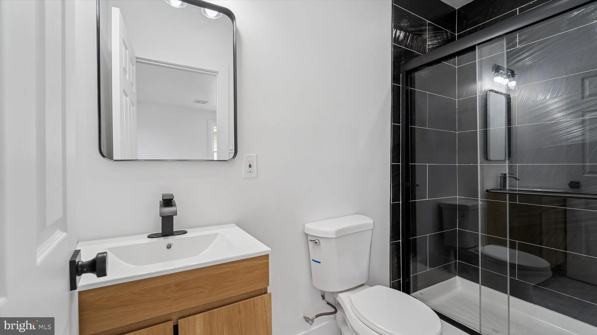 Drexel Hill, Pennsylvania 19026, United States, 4 Bedrooms Bedrooms, ,4 BathroomsBathrooms,Residential,Active,104938